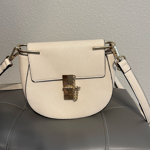 Cream Cross Body Bag ~ BRAND NEW NEVER USED ~ CHLOE Look-alike - Picture 1 of 5